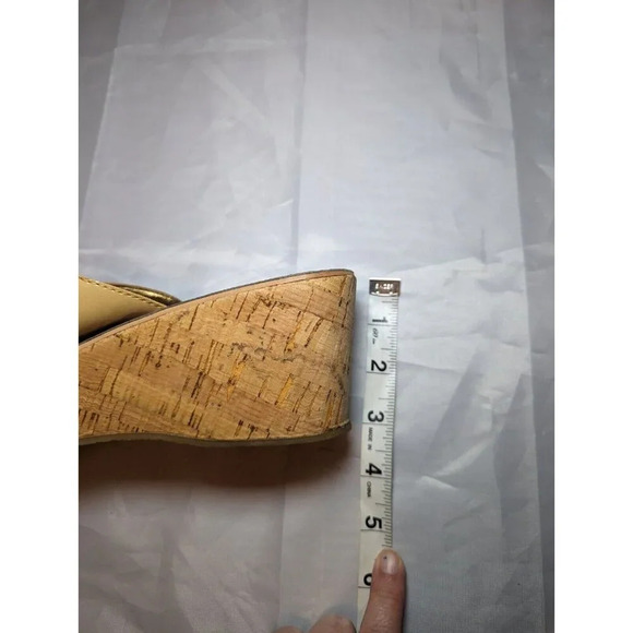 Sam Edelman Wedge Sandals Womens Size 8.5 M Romy Patent Leather Tan Flip Flop - Picture 6 of 12